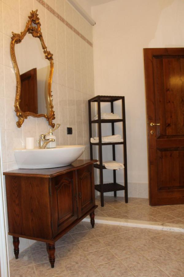 Casa Alla Madonna San Gimignano Bagian luar foto